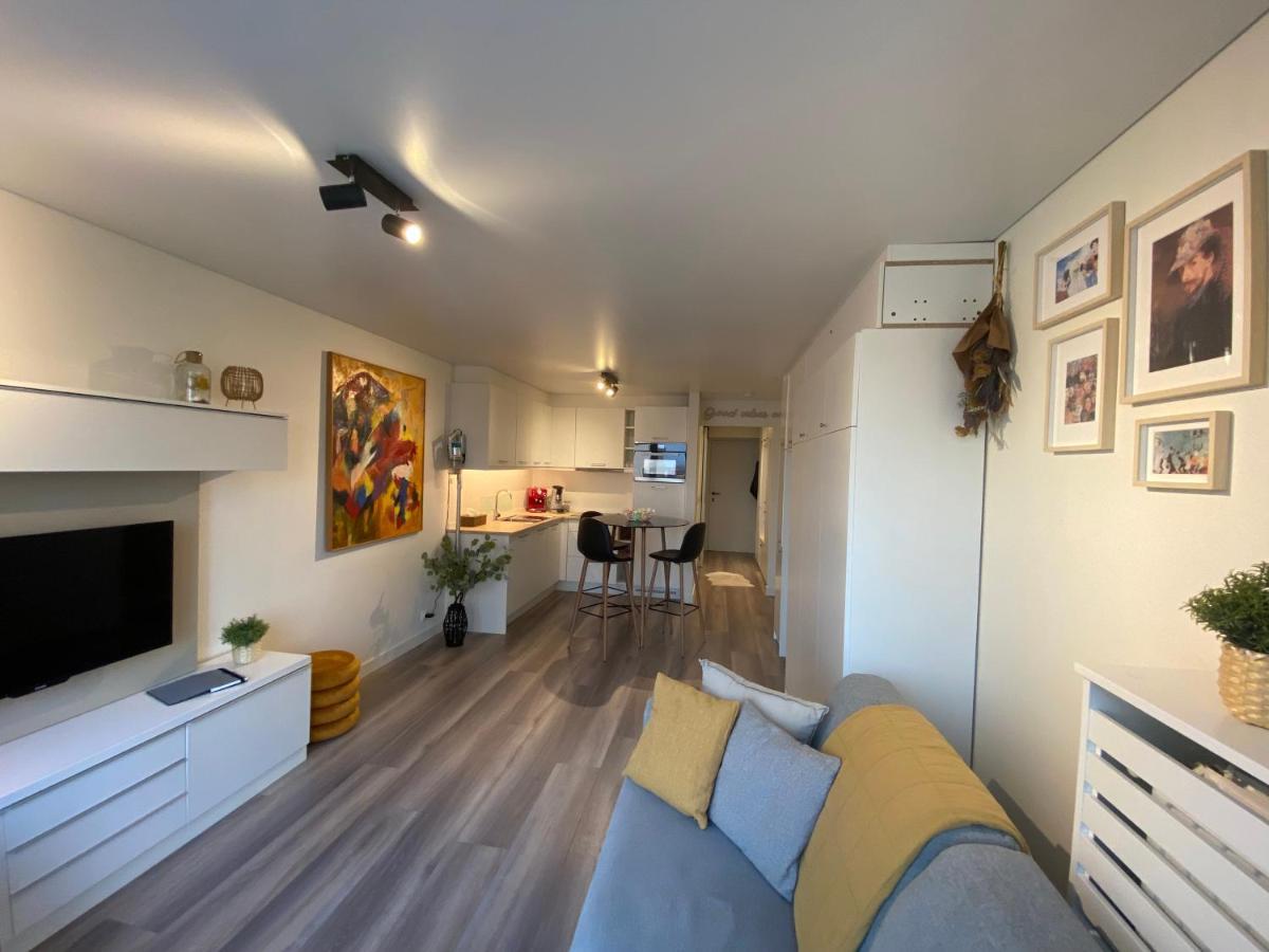 Moderne Studio Aan Zee Apartamento Ostende Exterior foto