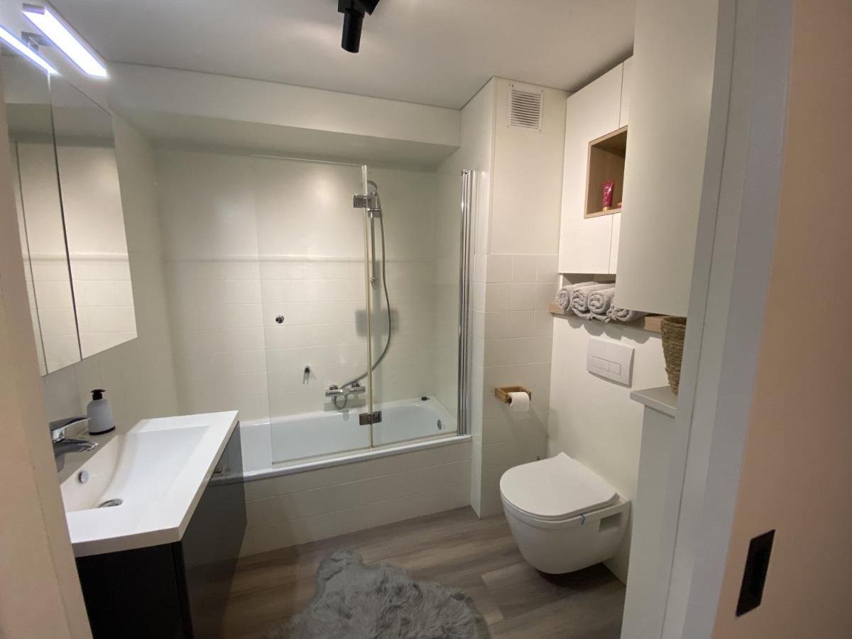 Moderne Studio Aan Zee Apartamento Ostende Exterior foto